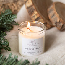 Charger l'image dans la galerie, Coffret Nuit de Noël - 3 Bougies artisanales parfumées à la cire de soja naturelle - Forêt de sapins, Au coin du feu et Pain d'épices.
