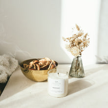 Charger l'image dans la galerie, Printemps - Bougie artisanale parfumée à la cire de soja naturelle