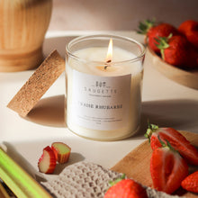 Charger l'image dans la galerie, Fraise rhubarbe - Bougie artisanale parfumée à la cire de soja naturelle