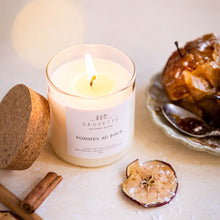 Charger l'image dans la galerie, Pommes au four - Bougie artisanale parfumée à la cire de soja naturelle