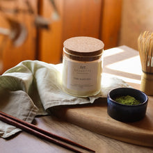 Charger l'image dans la galerie, Thé Matcha - Bougie artisanale parfumée à la cire de soja naturelle