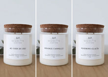 Charger l'image dans la galerie, Nuit de Noël - Assortiment de 3 bougies artisanales parfumées à la cire de soja naturelle - Au coin du feu, Orange cannelle, Marrons glacés