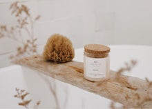 Charger l'image dans la galerie, Echappée Zen - Assortiment de 3 bougies artisanales parfumées à la cire de soja naturelle - Fleur d'oranger, Bergamote, Sauna