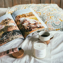 Charger l'image dans la galerie, Bergamote - Bougie artisanale parfumée à la cire de soja naturelle