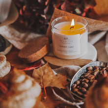 Charger l'image dans la galerie, Carrot cake - Bougie artisanale parfumée à la cire de soja naturelle