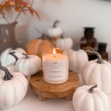 Charger l'image dans la galerie, Citrouille - Bougie artisanale parfumée à la cire de soja naturelle