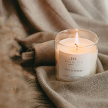 Charger l'image dans la galerie, Pain d'épices - Bougie artisanale parfumée à la cire de soja naturelle