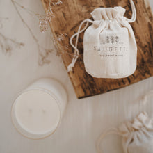 Charger l'image dans la galerie, Fraise rhubarbe - Bougie artisanale parfumée à la cire de soja naturelle