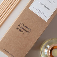 Charger l&#39;image dans la galerie, Coco lemon - Diffuseur de parfum d’ambiance et ses 8 roseaux en fibre naturelle
