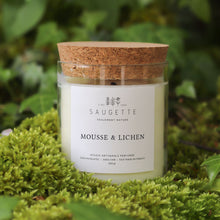 Charger l&#39;image dans la galerie, Mousse &amp; lichen - Bougie artisanale parfumée à la cire de soja naturelle

