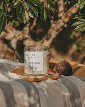 Charger et lire la vidéo dans la visionneuse de la Galerie, Sous le figuier - Bougie artisanale parfumée à la cire de soja naturelle

