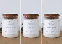 Charger l&#39;image dans la galerie, Goûter d&#39;hiver - Assortiment de 3 bougies artisanales parfumées à la cire de soja naturelle - Chocolat chaud, Madeleine, Quatre-quarts
